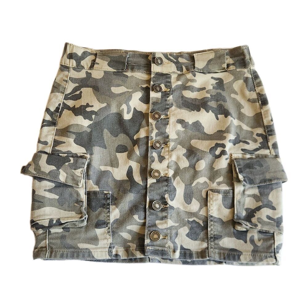 Y2K Camo Mini Skirt Kancan Women's Sz S Gold Button Trendy Clubwear